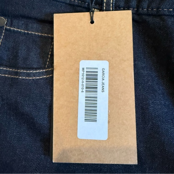 MARCELLA Garcia Jeans - Picture 4 of 7